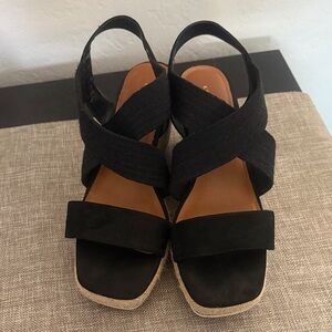 Kelly & Katie Black Women's Sandals